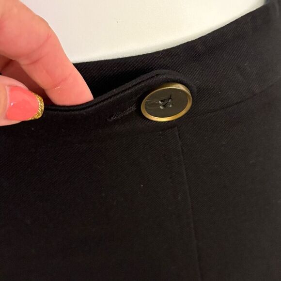 Size 10 Ann Taylor LOFT Short A Line Skirt Soft Twill Lined Black Buttons Office - Picture 4 of 5